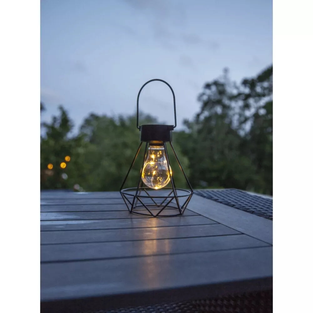 Solárnou energiou nabíjateľná LED lampa „Edison“