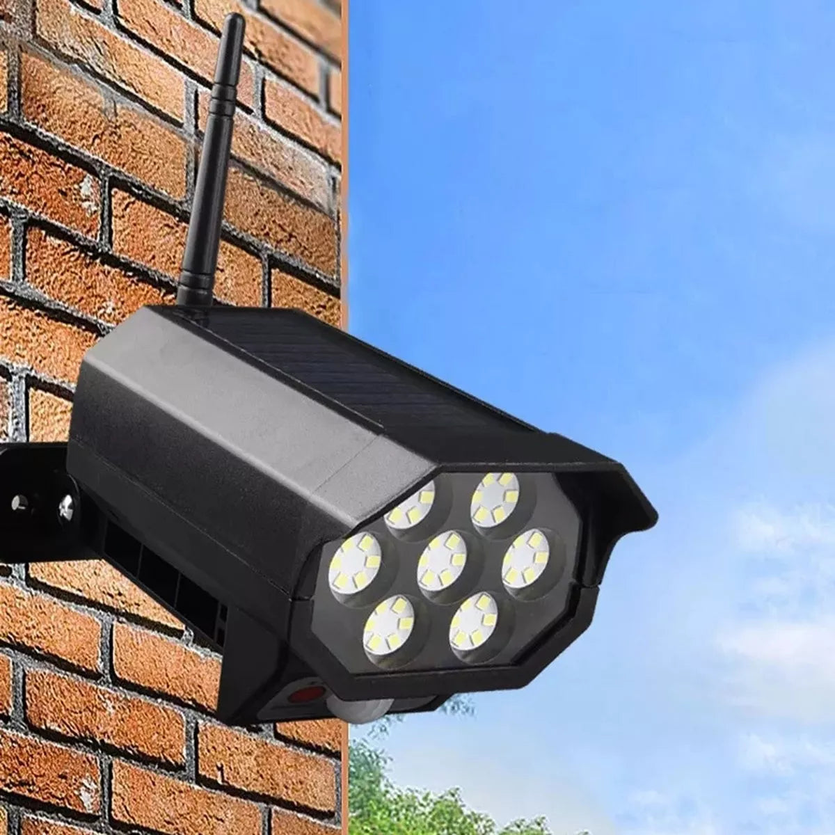 Imitácia kamery s LED svetlom