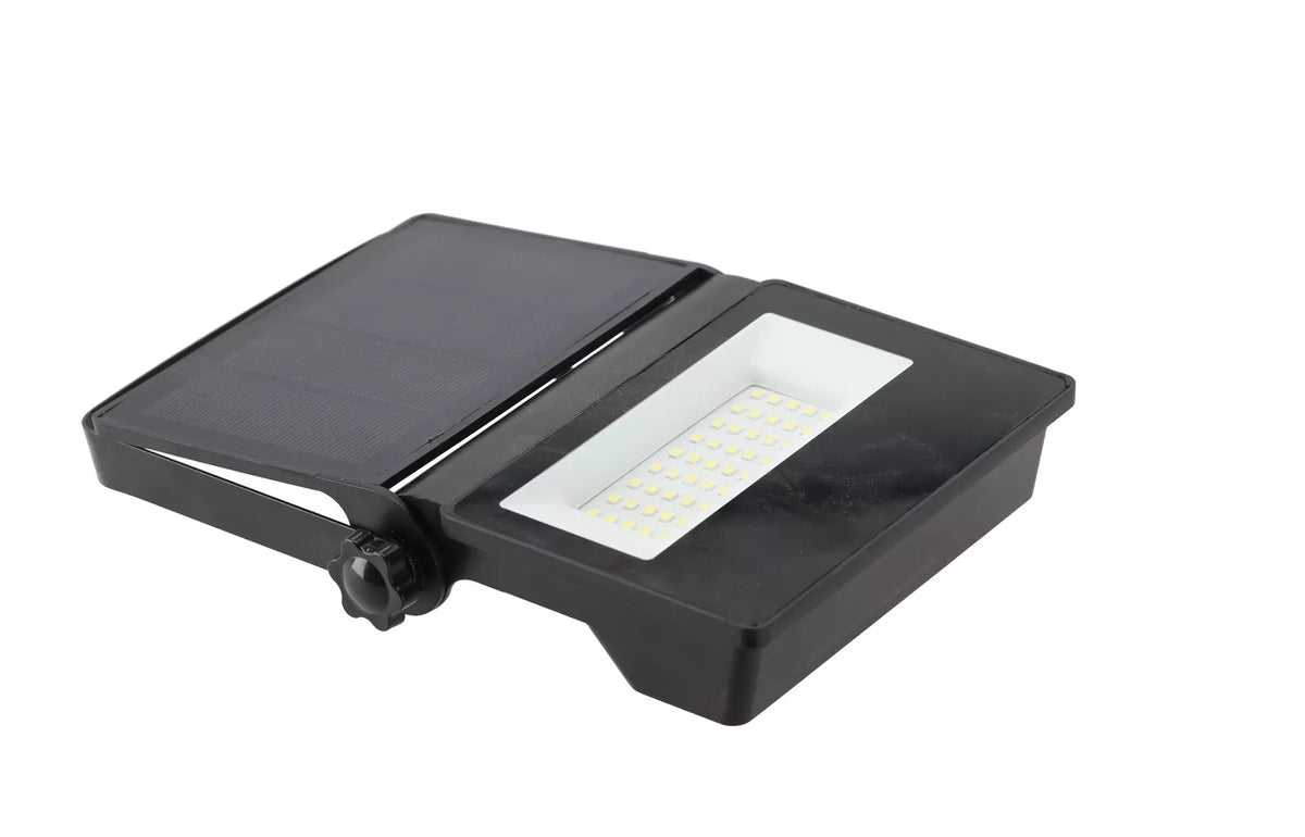 Solárne napájaná LED lampa s pohybovým senzorom, 45 LED