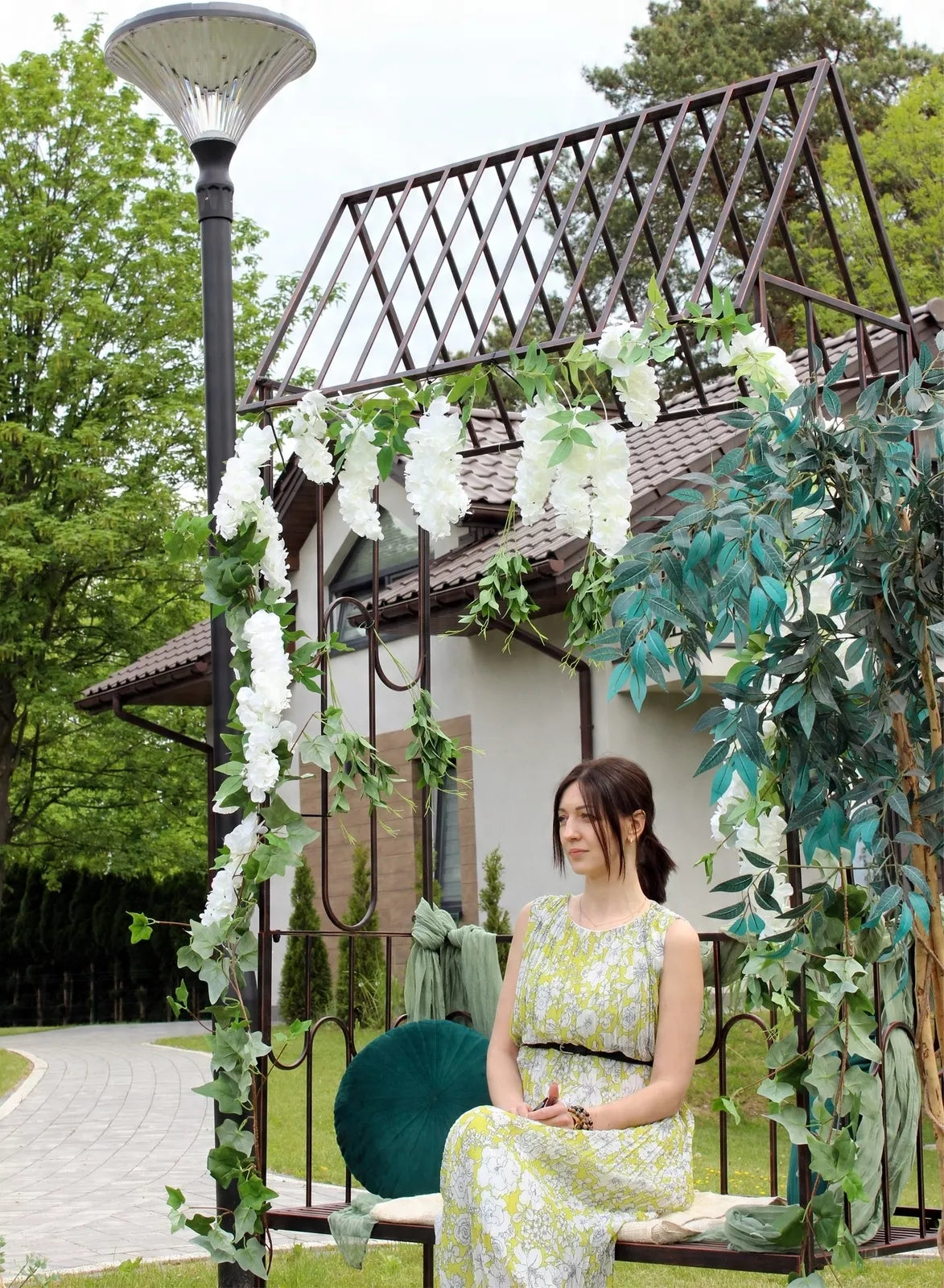 Záhradná pergola s lavičkou, antická hnedá farba, kovová
